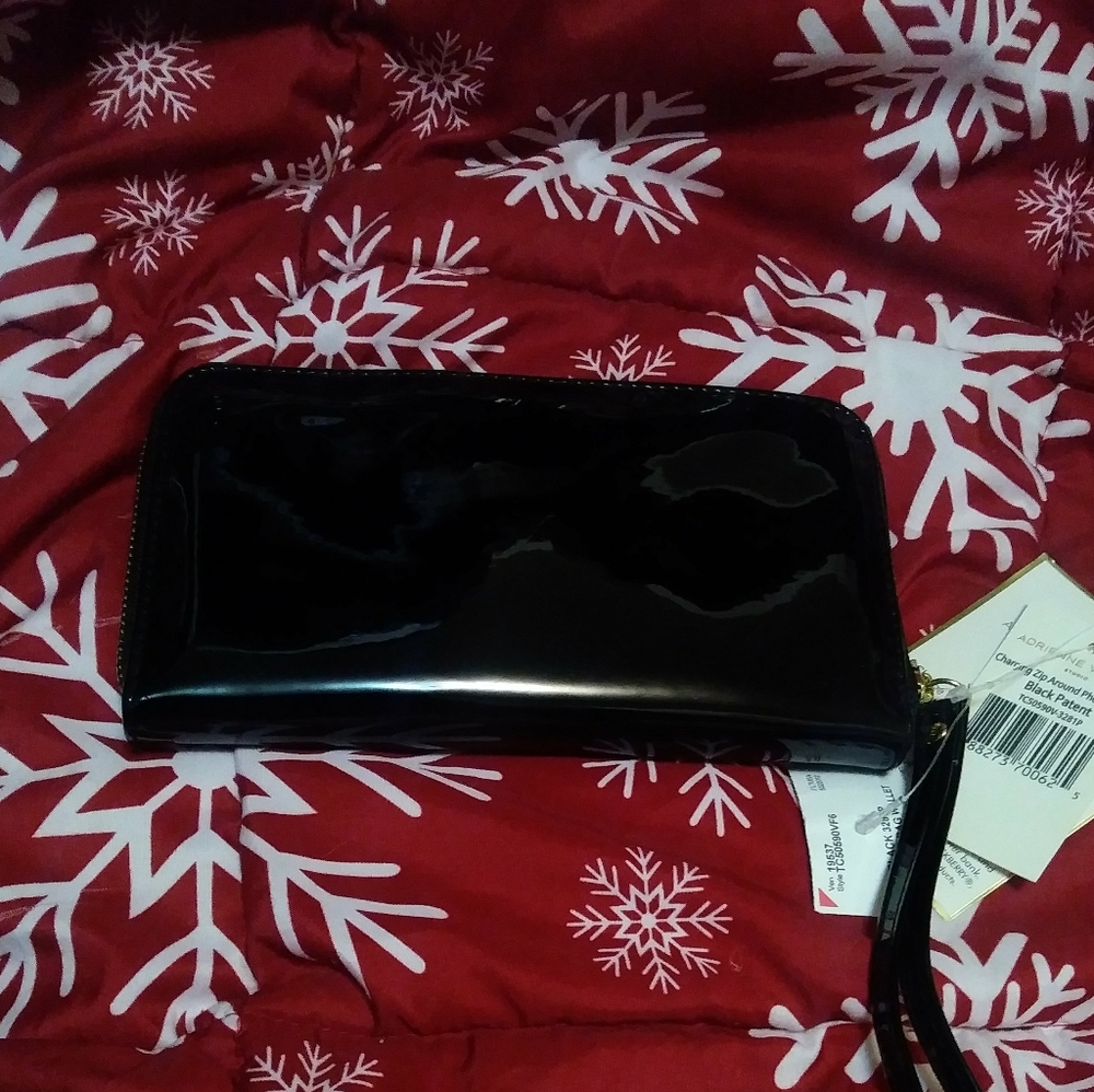 Charging wallet